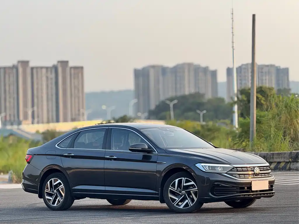 Volkswagen Sagitar — миниатюра 3