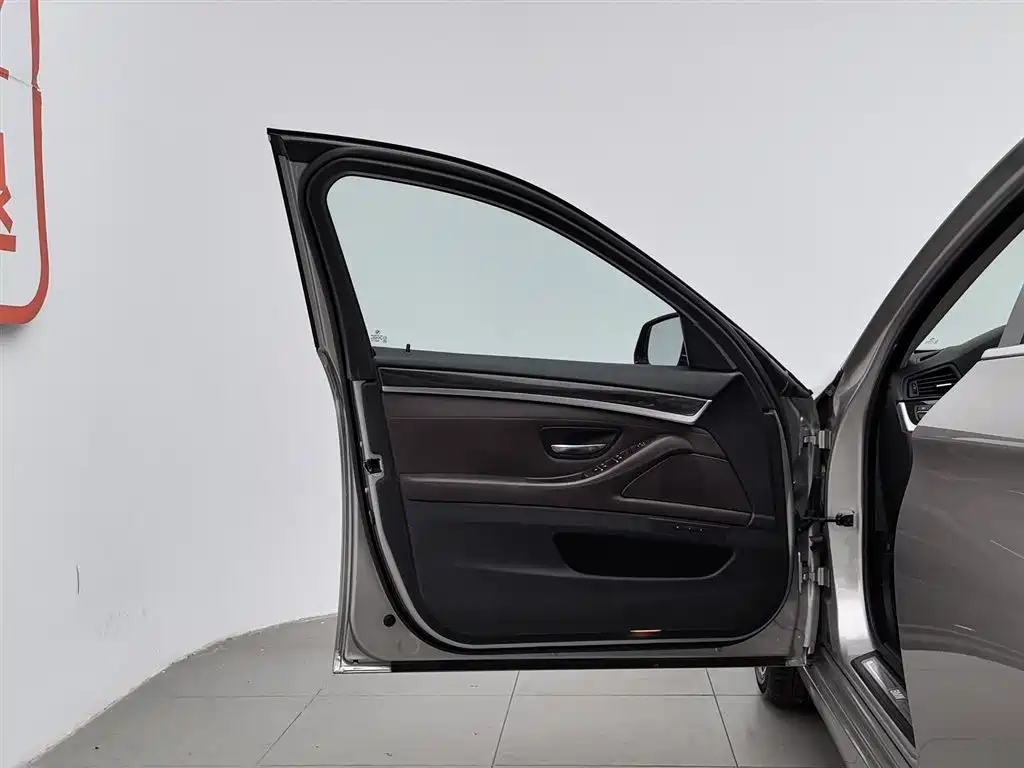 BMW 5 Series 5 2014 525Li Luxury