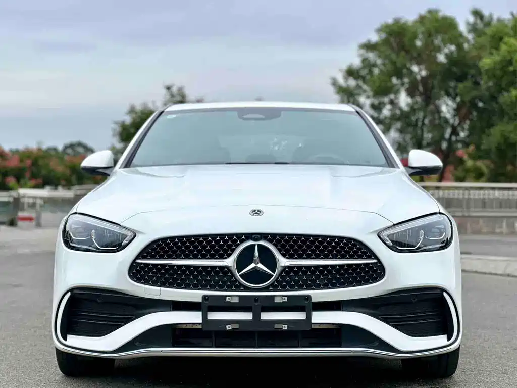 Mercedes-Benz C-Class — миниатюра 2