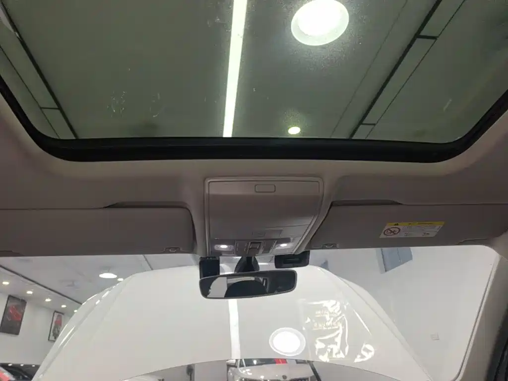 Volkswagen Tiguan L — миниатюра 18