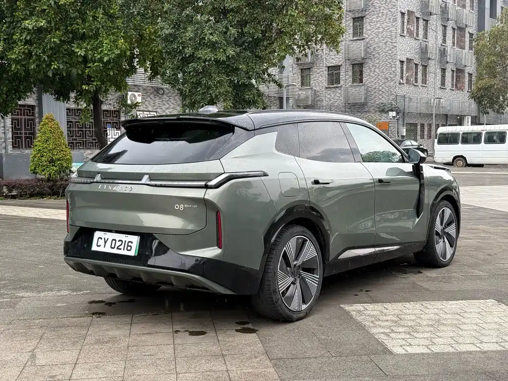 Lynk & Co 08 EM-P — миниатюра 8
