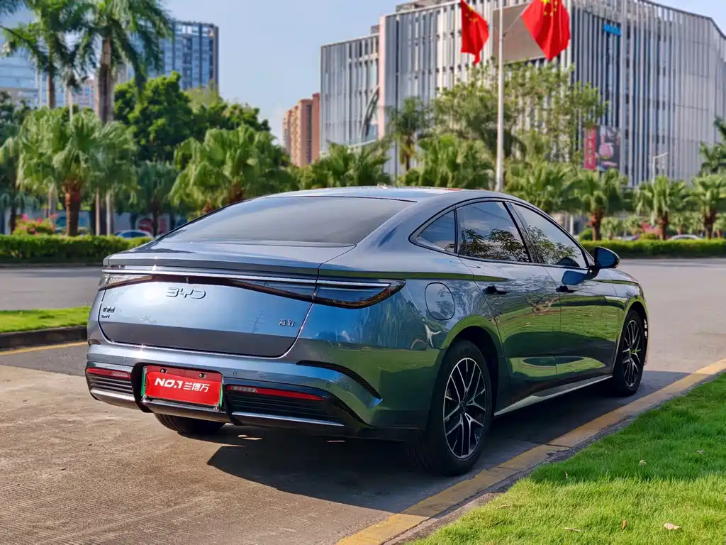 BYD Seal — миниатюра 10