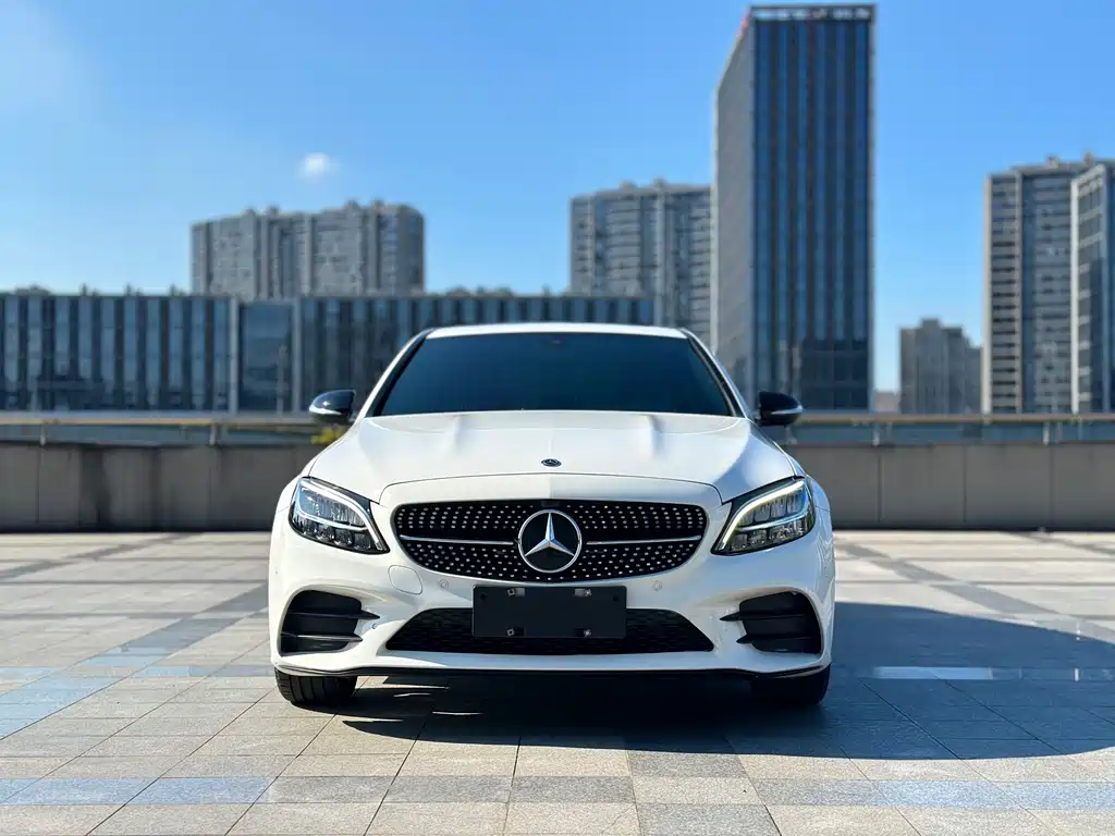 Mercedes-Benz C-Class — миниатюра 2