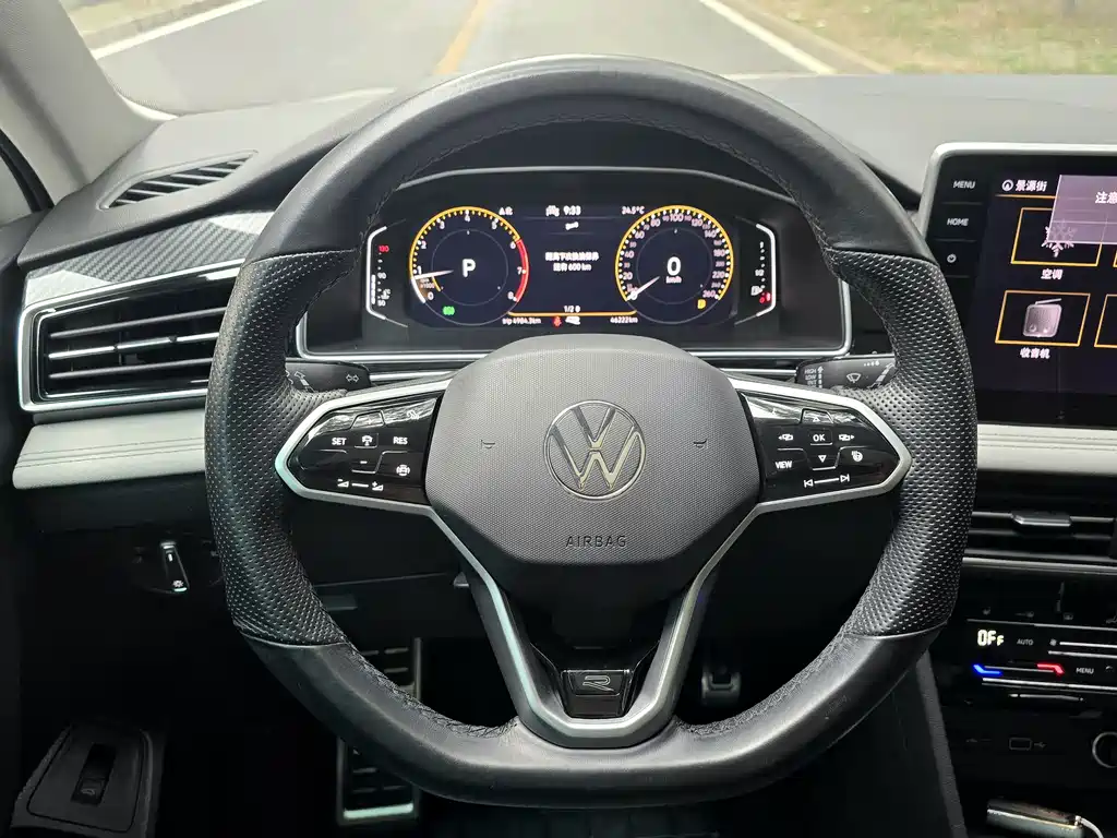Volkswagen Tiguan L L 2022 330TSI AT R-Line