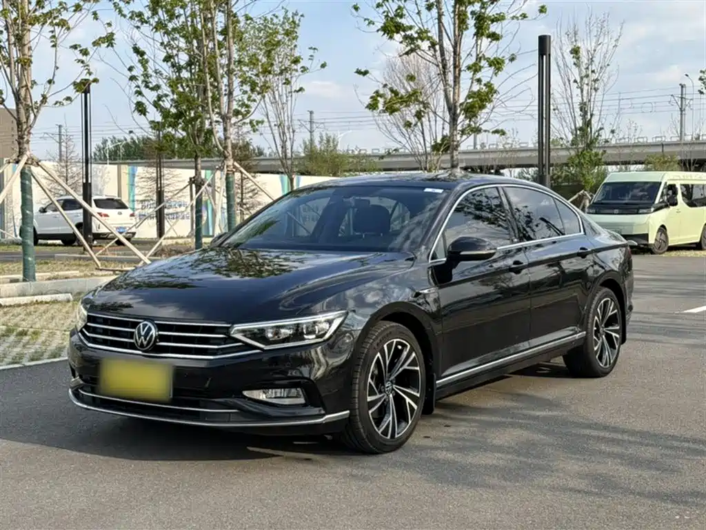Volkswagen Magotan 2021 330TSI DSG 30