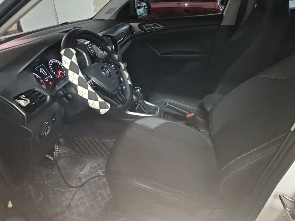Volkswagen T-Cross — миниатюра 15