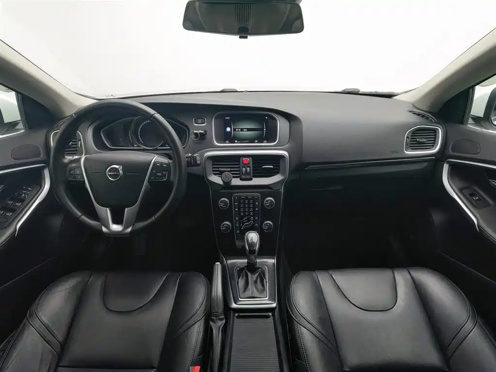 Volvo V40 2018 T3