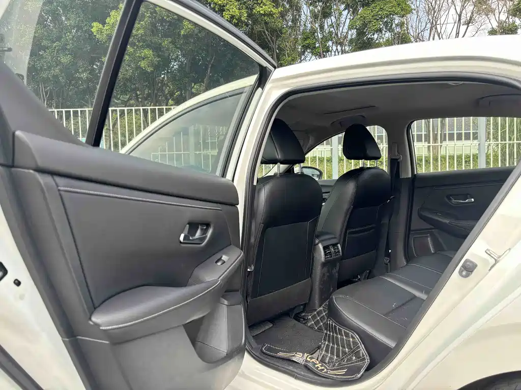 Nissan Sylphy — миниатюра 13