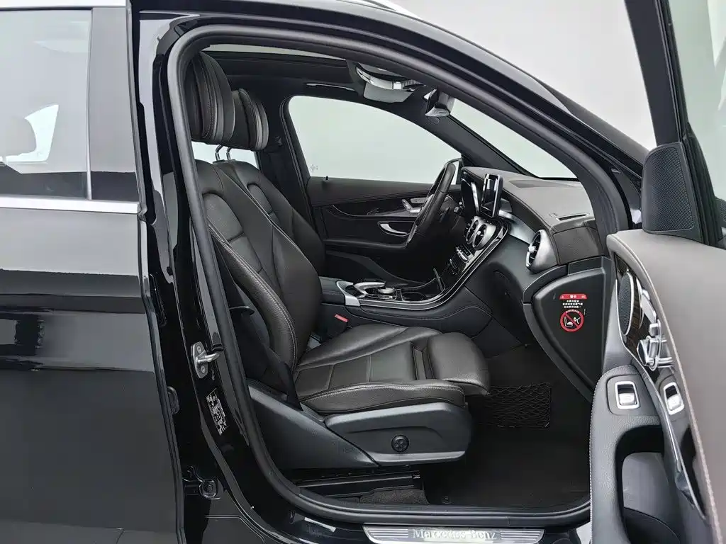Mercedes-Benz GLC — миниатюра 23