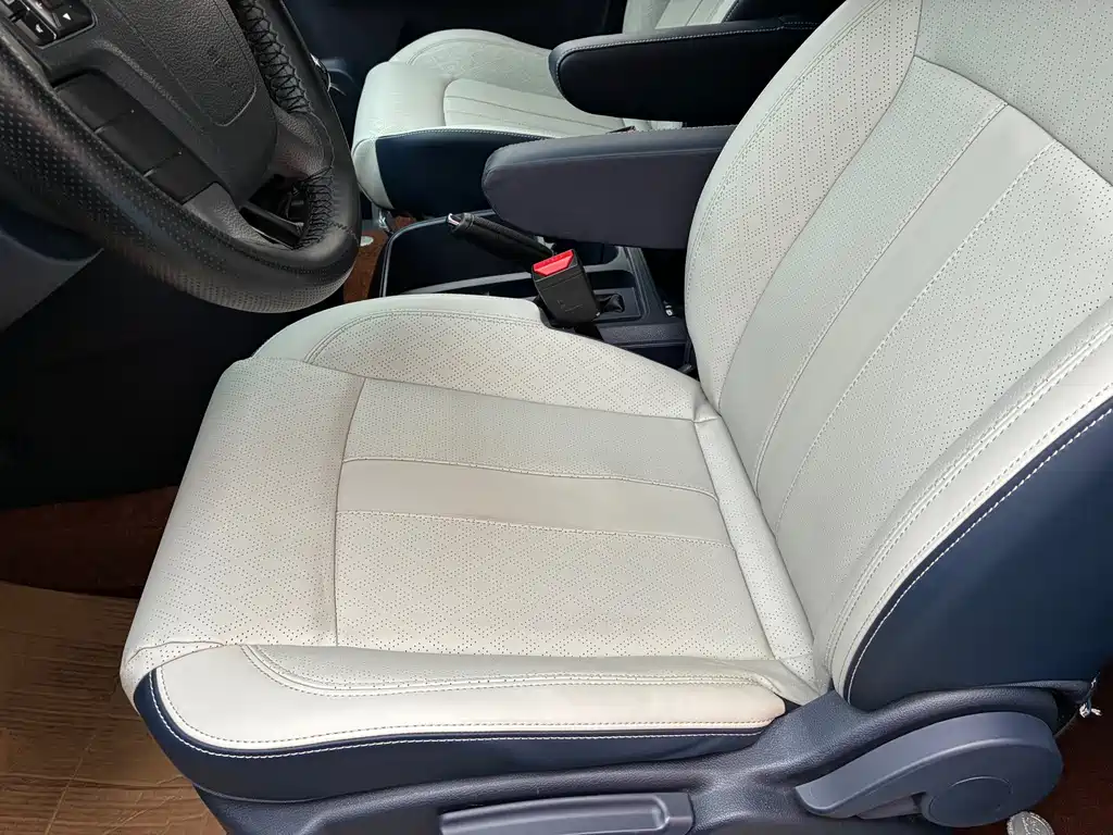 DONGFENG LINGZHI PLUS