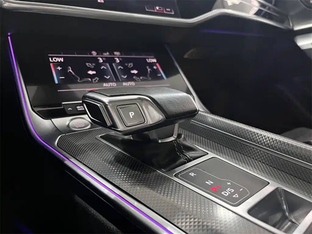 Audi A6L — миниатюра 12