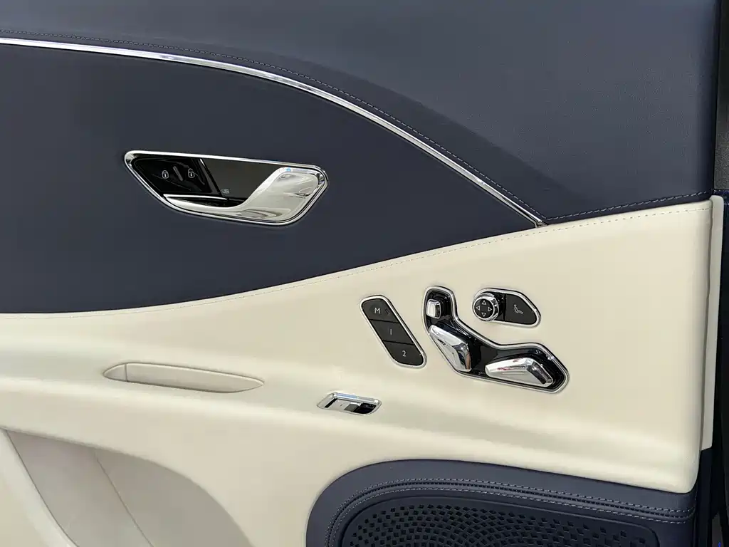Bentley Flying Spur — миниатюра 22