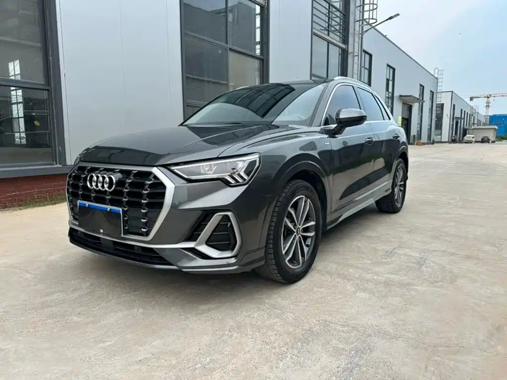 奥迪Q3 2023款 35 TFSI 进取动感型（1.4T） 2023