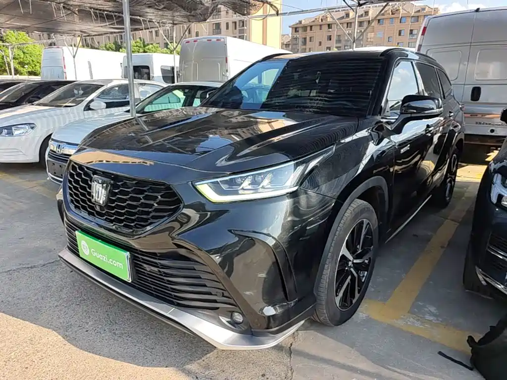 Toyota Crown Kluger — миниатюра 2