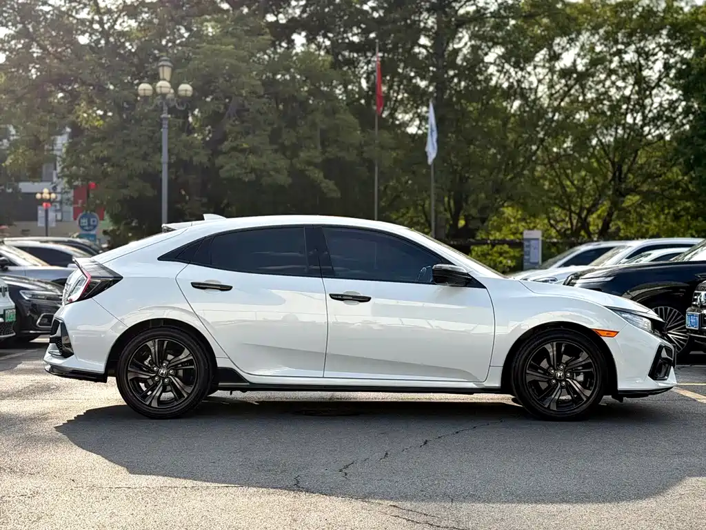 Honda Civic — миниатюра 5