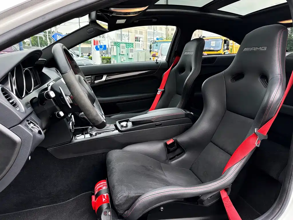 Mercedes-Benz C-Class AMG — миниатюра 18