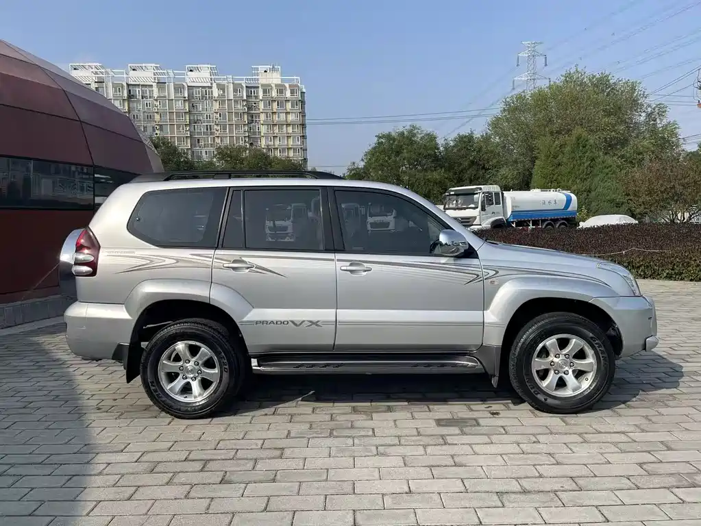 Toyota Prado — миниатюра 4