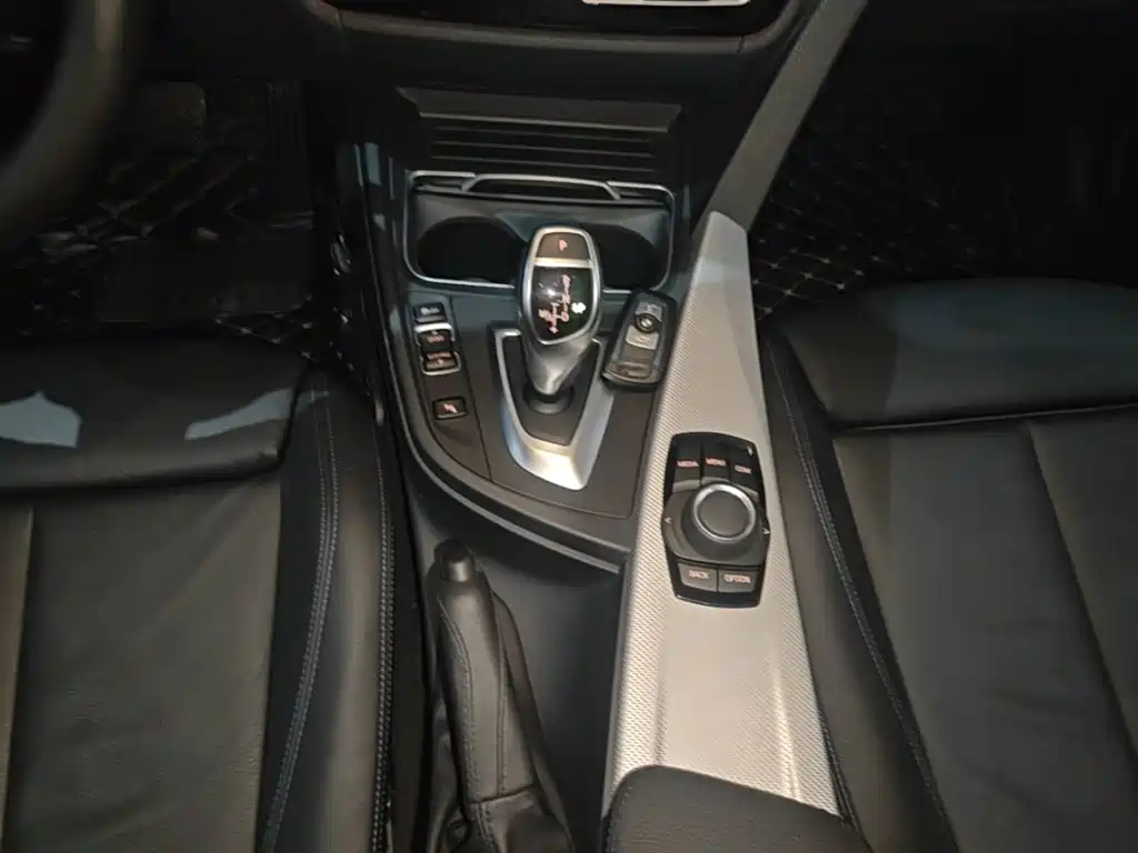BMW 3 Series — миниатюра 14