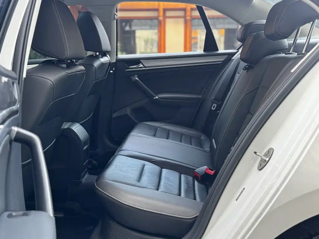 Volkswagen Bora — миниатюра 12