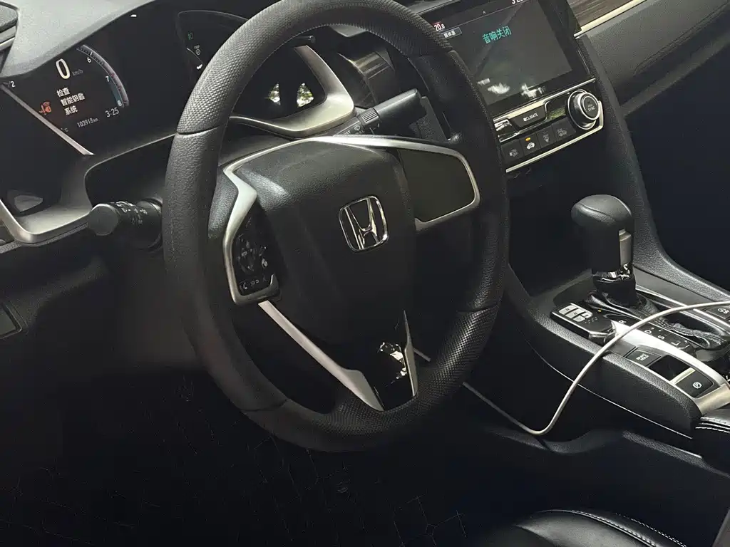Honda Civic — миниатюра 7