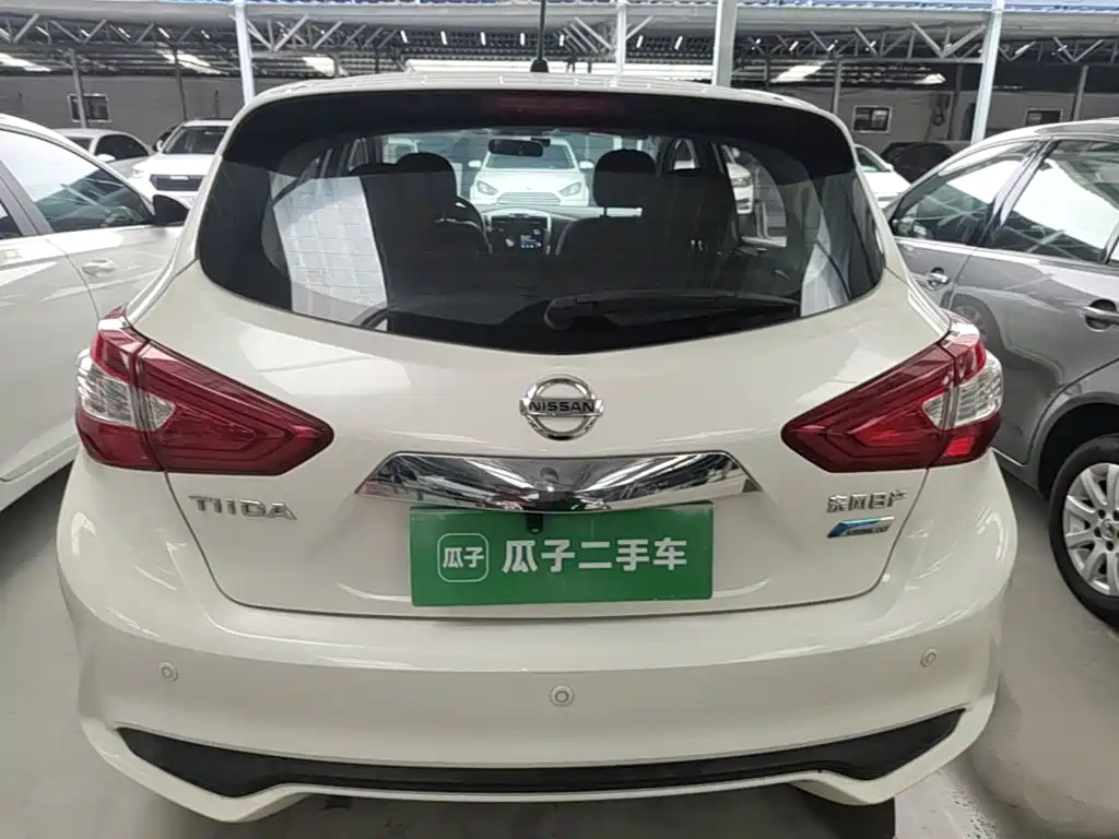 Nissan Tiida — миниатюра 4