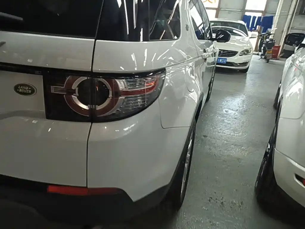 Land Rover Discovery Sport — миниатюра 8