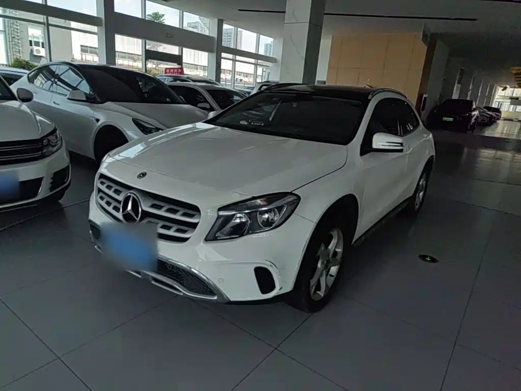 Mercedes-Benz GLA — миниатюра 2