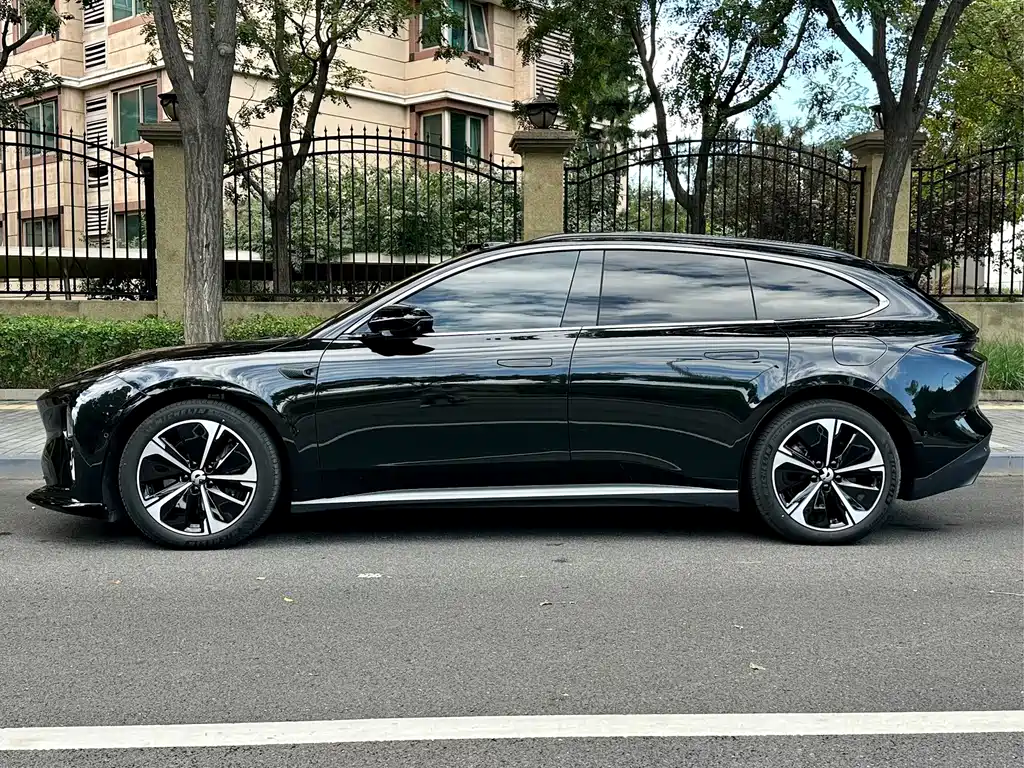 NIO ET5T — миниатюра 3