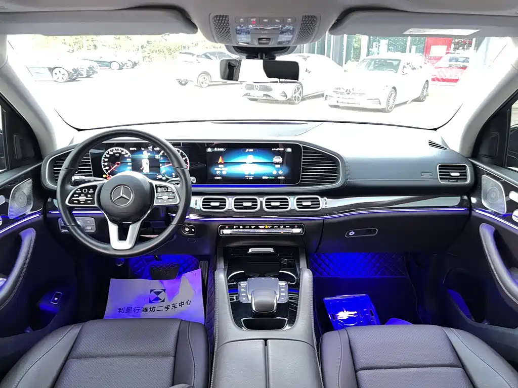 Mercedes-Benz GLE (Import) — миниатюра 8
