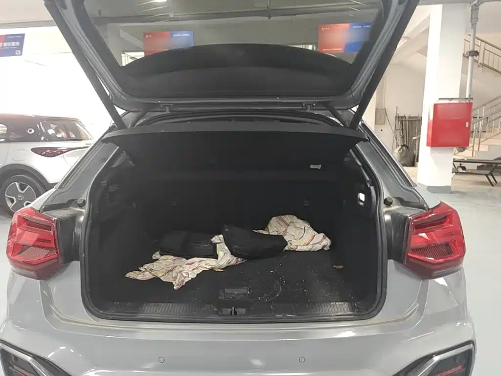 Audi Q2L e-tron — миниатюра 19