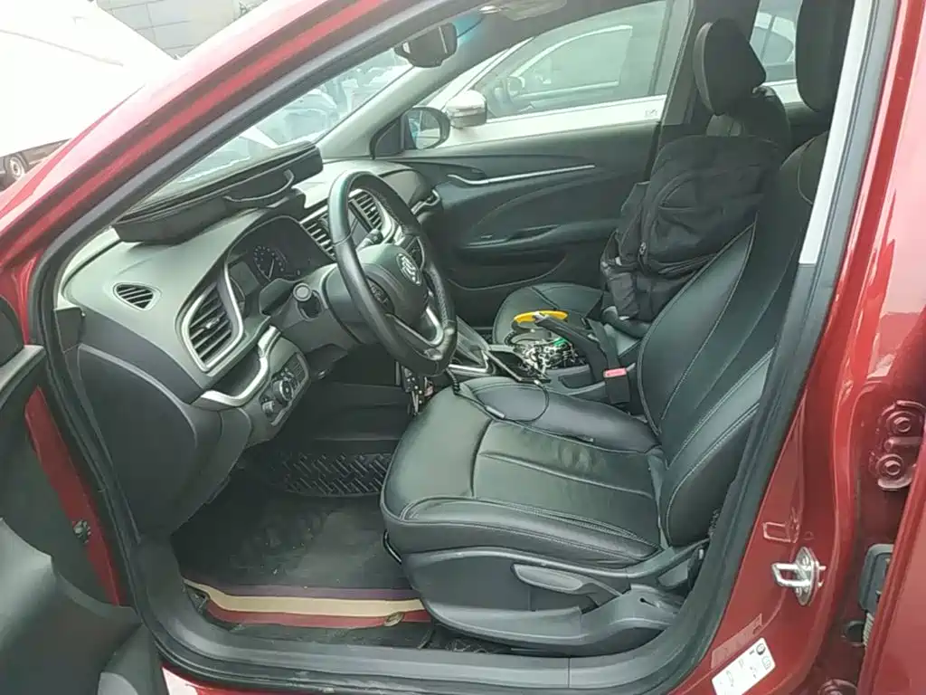 Buick Excelle — миниатюра 15