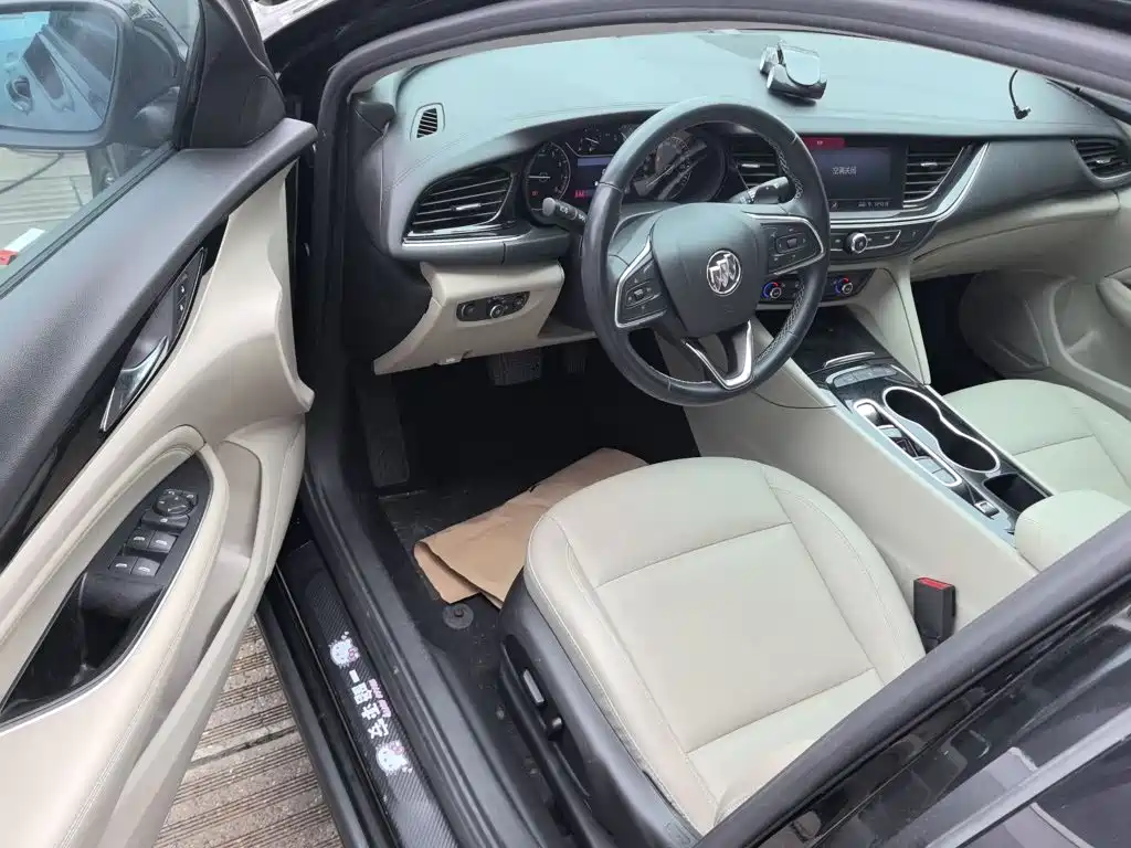 Buick Regal — миниатюра 16