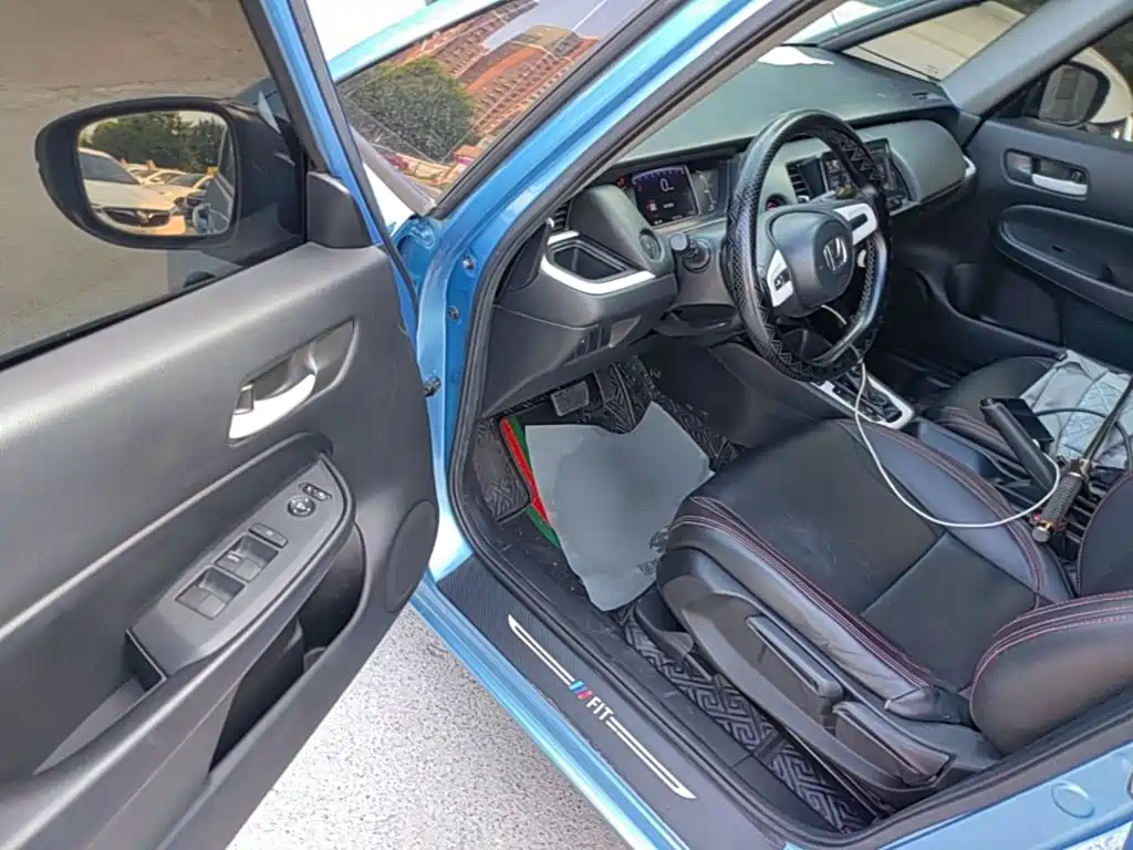 Honda Fit — миниатюра 16