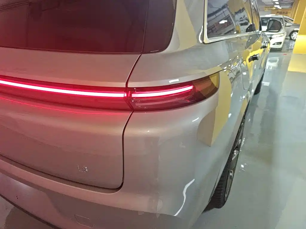 Li Auto Li L8 — миниатюра 8