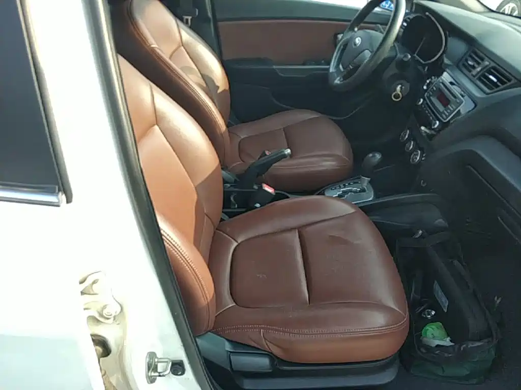 Kia K2 — миниатюра 25