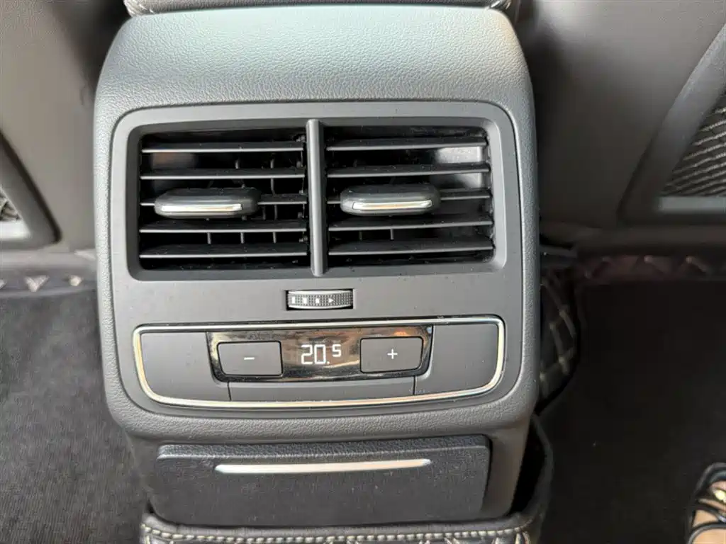 Audi A4L — миниатюра 9