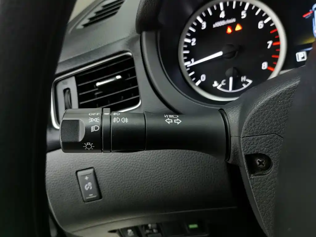 Nissan Tiida — миниатюра 21