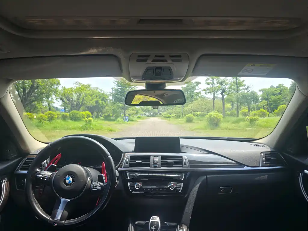 BMW 3 Series — миниатюра 7