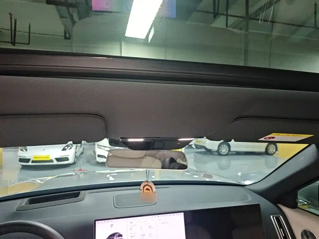 Li Auto Li L8 — миниатюра 18