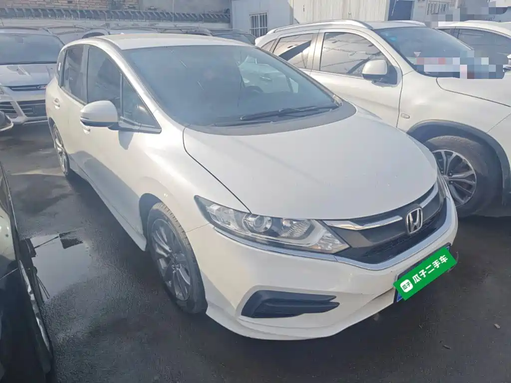 Honda Jade 2017 1.8L AT 5 мест
