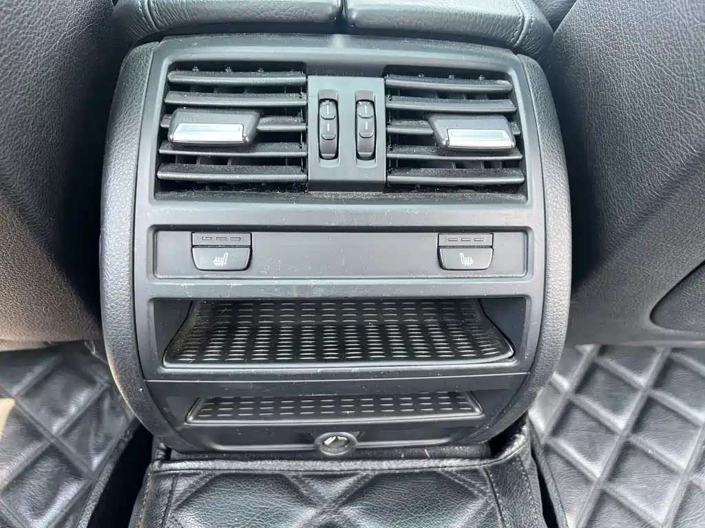 BMW 5 Series — миниатюра 21