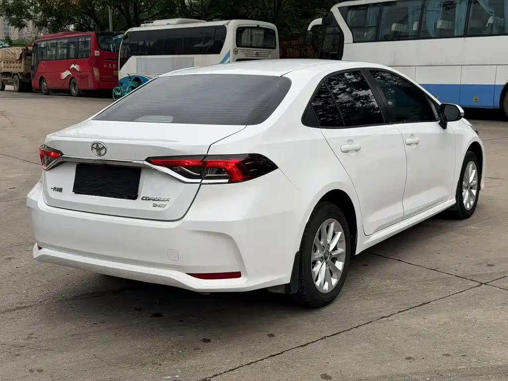 Toyota Corolla — миниатюра 9