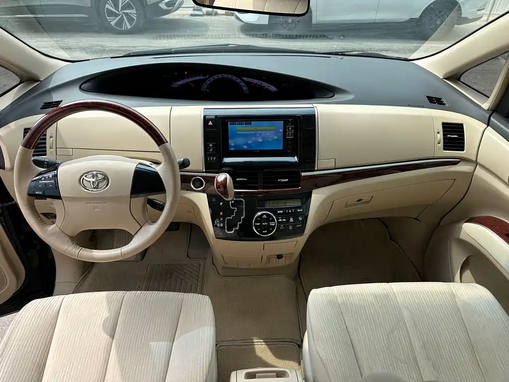 Toyota Previa 2017 2.4L AT