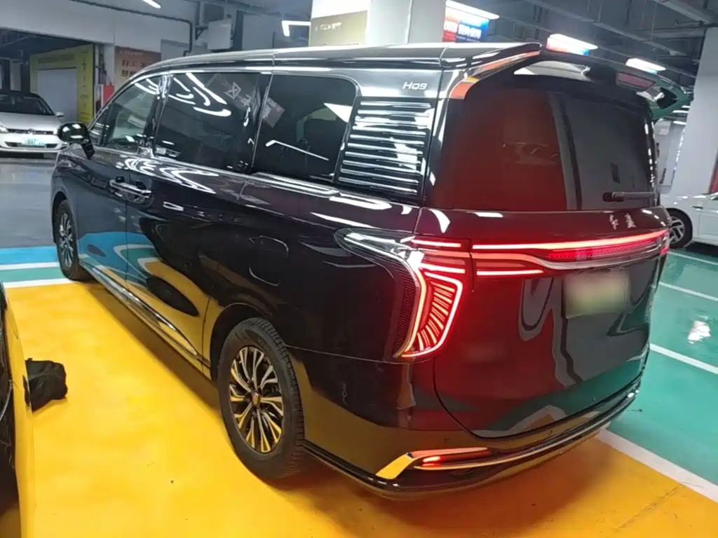 Hongqi Hongqi HQ9 PHEV — миниатюра 5