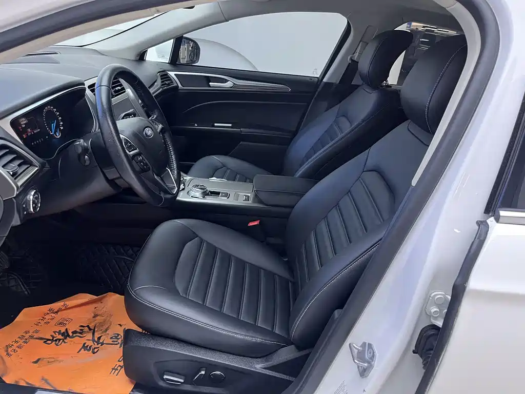 Ford Mondeo — миниатюра 6