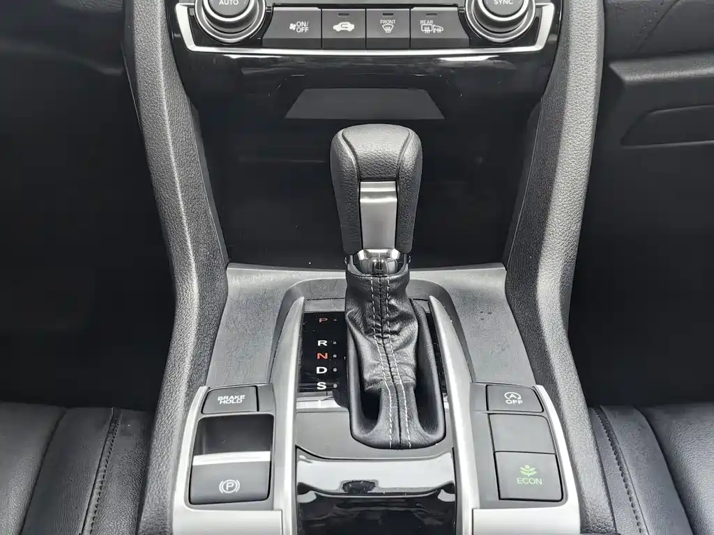 Honda Civic — миниатюра 13