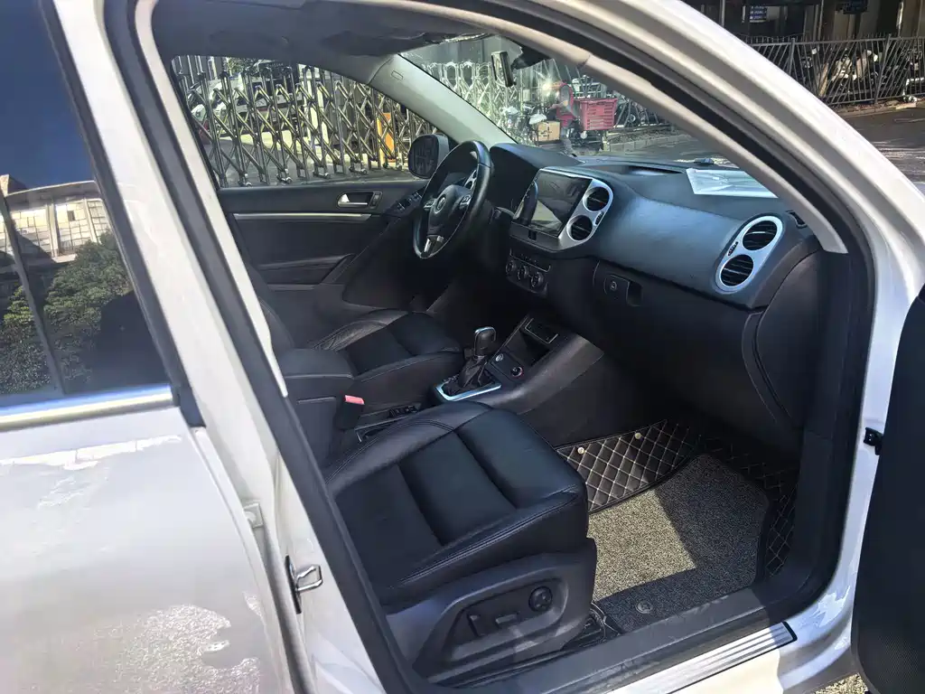 Volkswagen Tiguan — миниатюра 20