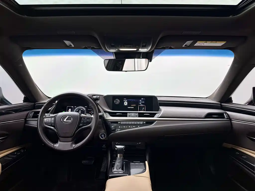 Lexus ES — миниатюра 7