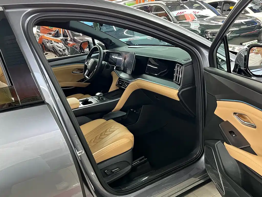 BYD L DM-i — миниатюра 18