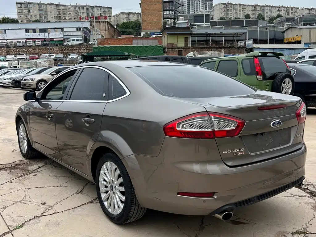 Ford Mondeo Zhisheng — миниатюра 12
